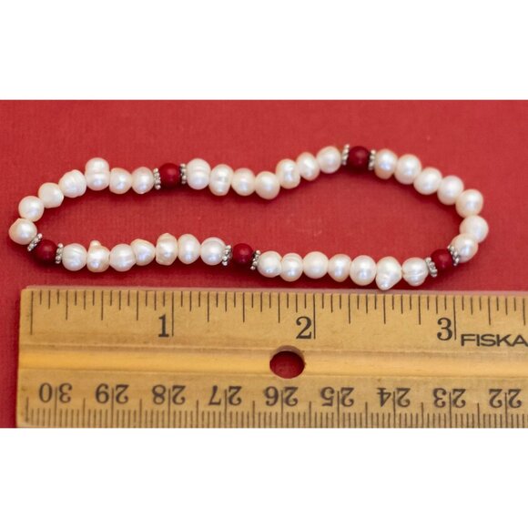 6 inch, Vintage White Pearls Elegant Beaded Bracelet - F44 - Picture 3 of 3
